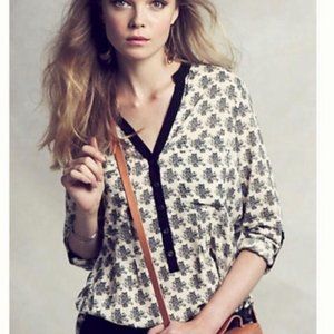 Anthropologie Vanessa Virginia White Black Owl V-Neck Blouse, Size 2